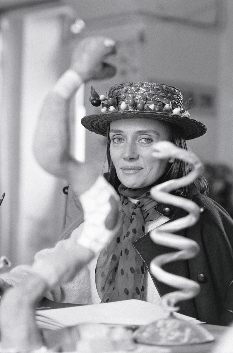 Niki de Saint Phalle presso Soisy-sur-École, Aprile 1983. Photo © Leonardo Bezzola