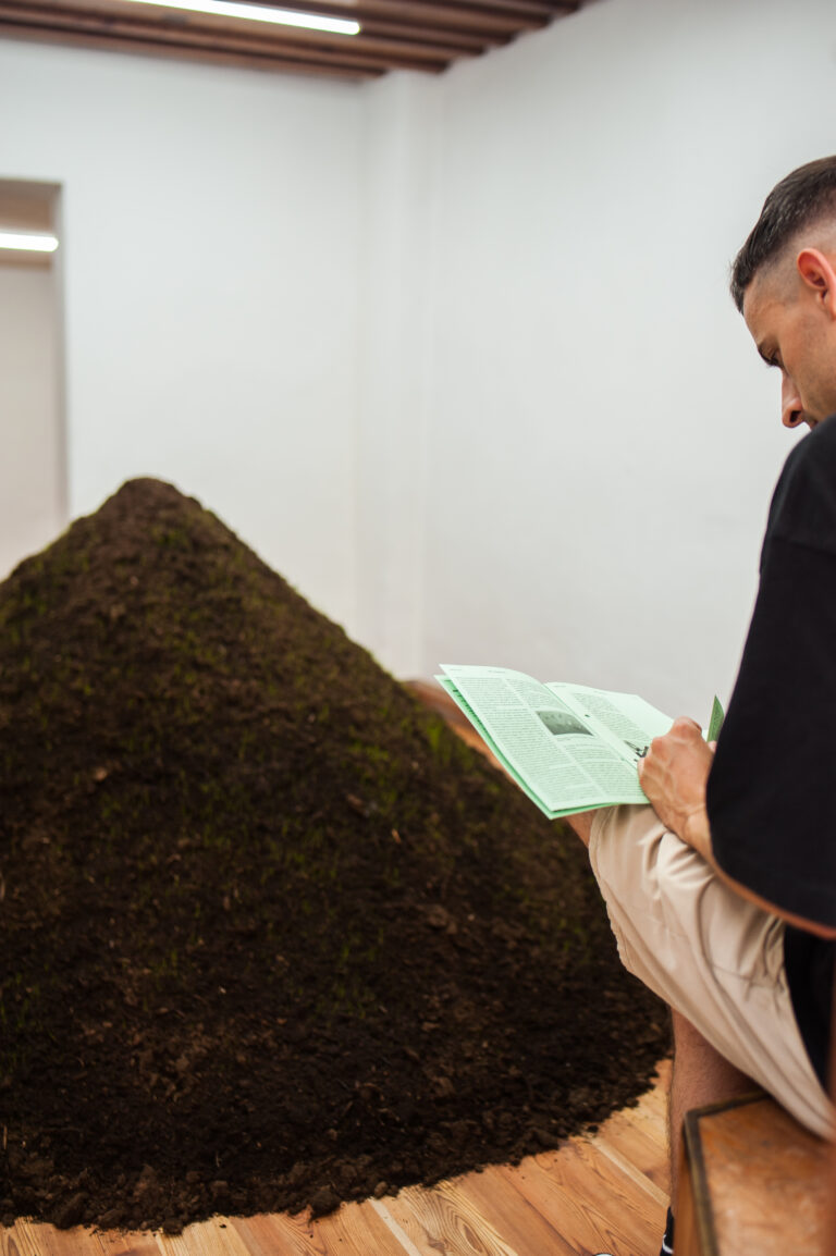 Opening di NATURA MORTA. HANS HAACKE, 20 luglio 2024. Photo Francesco Titton. © Museo d’arte contemporanea Burel, Belluno