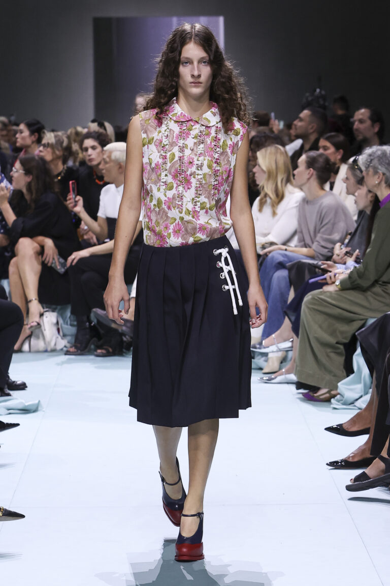 Prada Donna SS25 #2