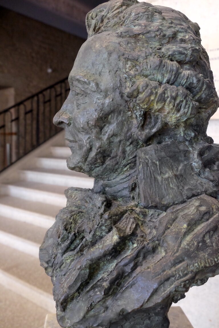 Saline royale d'Arc-et-Senans, Francia Busto di Claude Nicolas Ledoux © Photo Dario Bragaglia