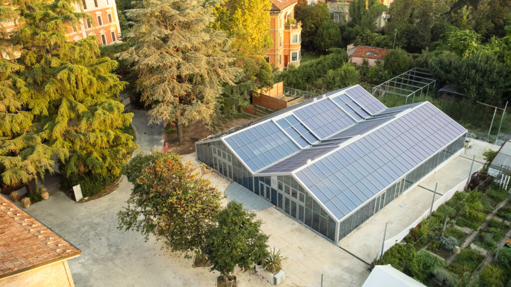 Serra Madre: nuovo punto di riferimento a Bologna in dialogo tra arte, scienza e tecnologia  