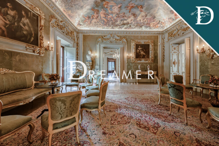 Villa Decamerone Credits Dreamer