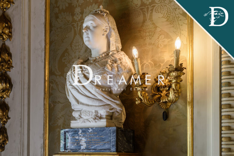 Villa Decamerone Credits Dreamer