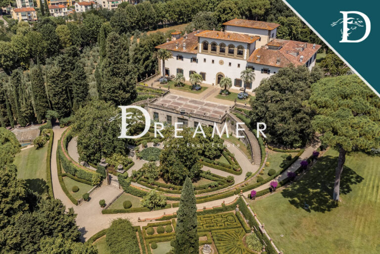 Villa Decamerone Credits Dreamer