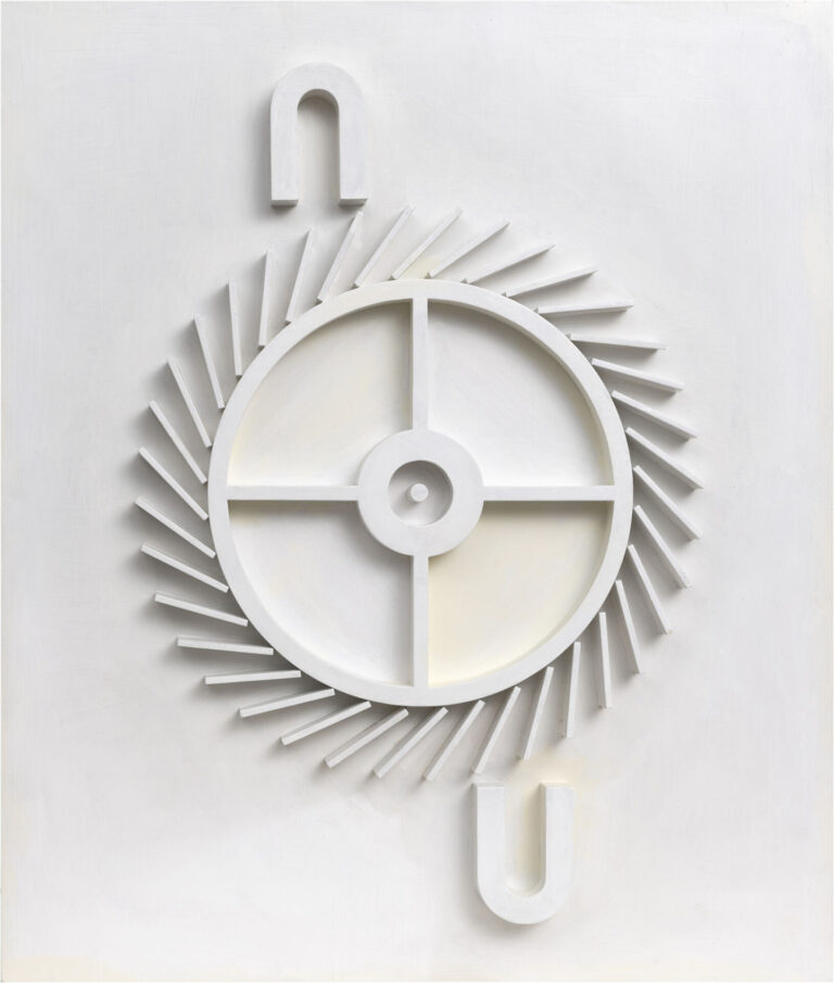 Giovanni Pintori, Moto perpetuo, 1960-70, Modello in legno, 83 x 70 cm, Archivio privato Paolo Pintori, Immagine di Matteo Zarbo