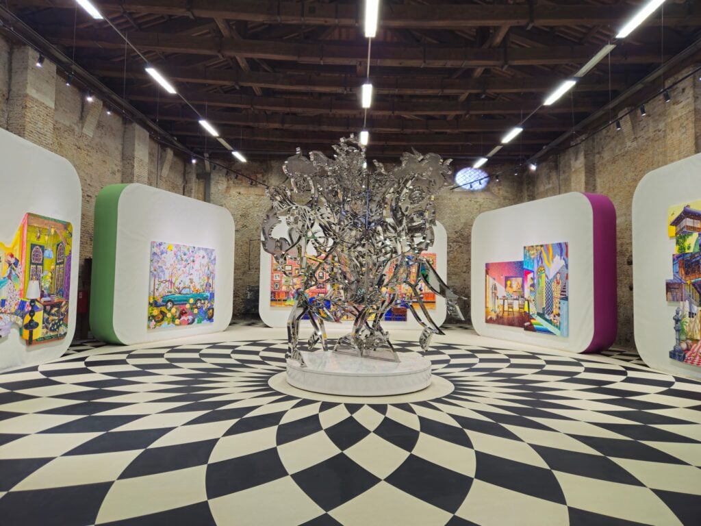 Tomokazu Matsuyama, Black Hole Hunter, 2021, 26.6 x 34 x 34.2, Stainless Steel. Photo credit: Luca Cleti