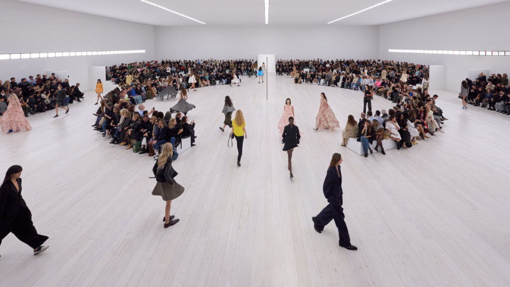 Il meglio della moda vista alla Paris Fashion Week Donna Primavera Estate 2025