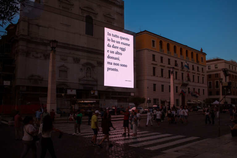 Io vi darei tutto il mio amore, un progetto di Numero Cromatico, 2024, fotografia di Andrea Donini