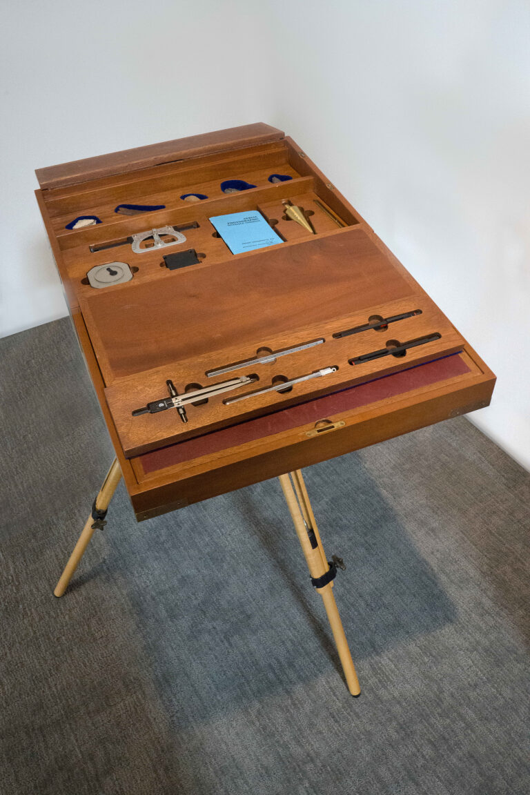 James Turrell, Desk