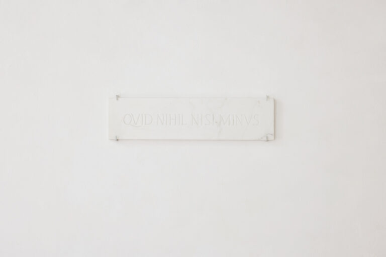 Luciano Fabro, Quid nihil nisi minus, 1969, Galleria Christian Stein 2024