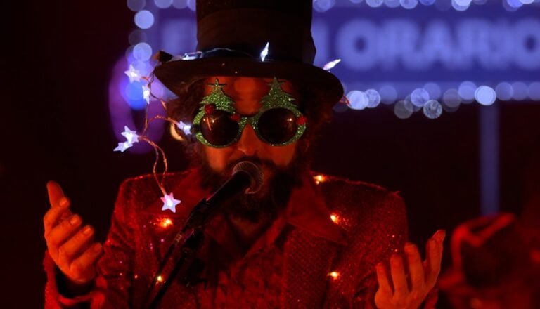 C’è Vinicio Capossela alla Festa del Cinema di Roma con “Natale fuori orario” 