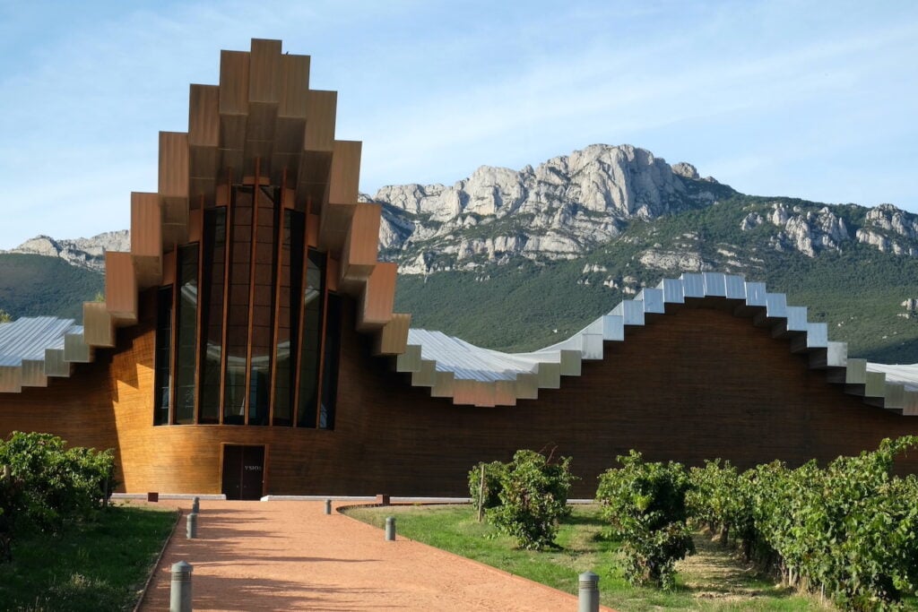 Spagna, Rioja Álavesa. Bodegas Ysios. Photo Dario Bragaglia