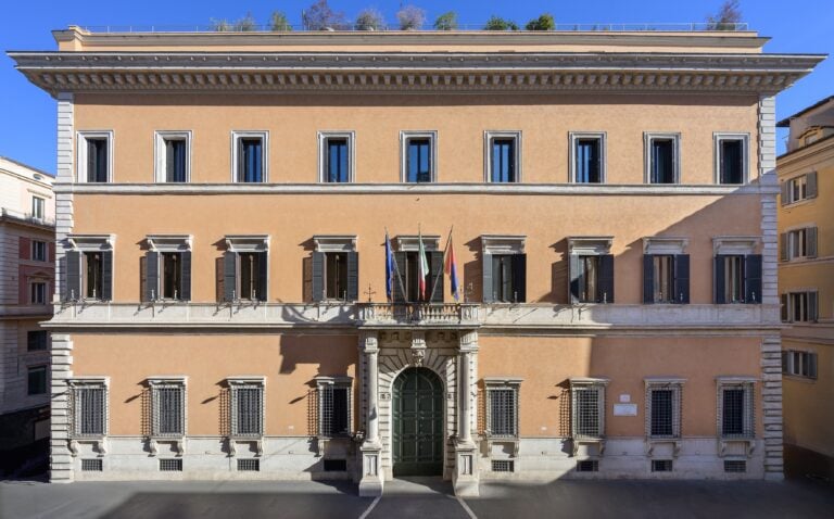 Palazzo Sciarra Colonna, facciata, Ph Vinicio Ferri, Courtesy Fondazione Roma