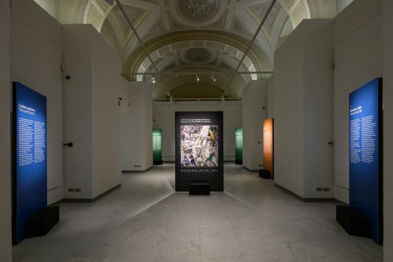 Installation view Chagall a Roma: La crocifissione bianca, Sala didattica Palazzo Cipolla, Ph Vinicio Ferri, Courtesy Fondazione Roma