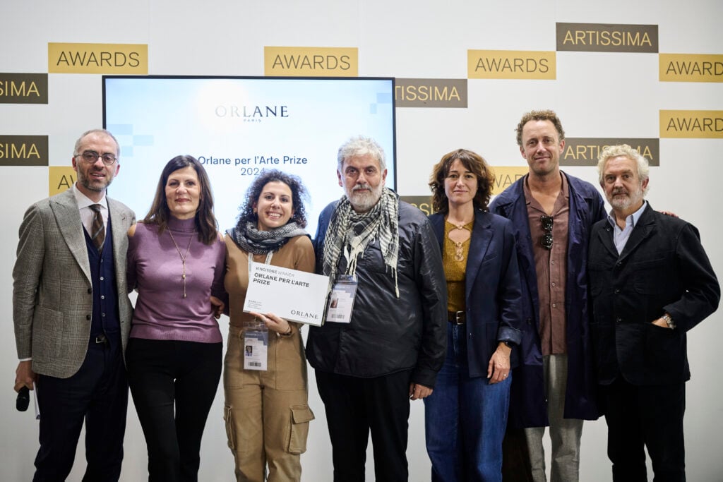 Artissima24 Premio Orlane per l’Arte - Luigi Fassi, Claudia Massocco, Orlane, Anna Papale e Corrado Gugliotta, galleristi, Céline Kopp, Krist Gruijthuijsen e Alberto Salvadori, giurati. © Perottino Piva Castellano / Artissima 2024