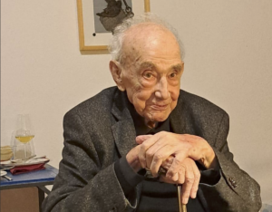 Muore a 94 anni Daniel Spoerri, l’artista del ready made contemporaneo 