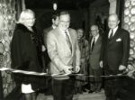 Inaugurazione del Museo nel 1994 taglio del nastro alla presenza di Pier Fausto Bagatti Valsecchi