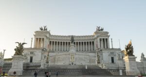 L’Altare della Patria di Roma è un’opera d’arte totale. Restaurate le sculture del Vittoriano 