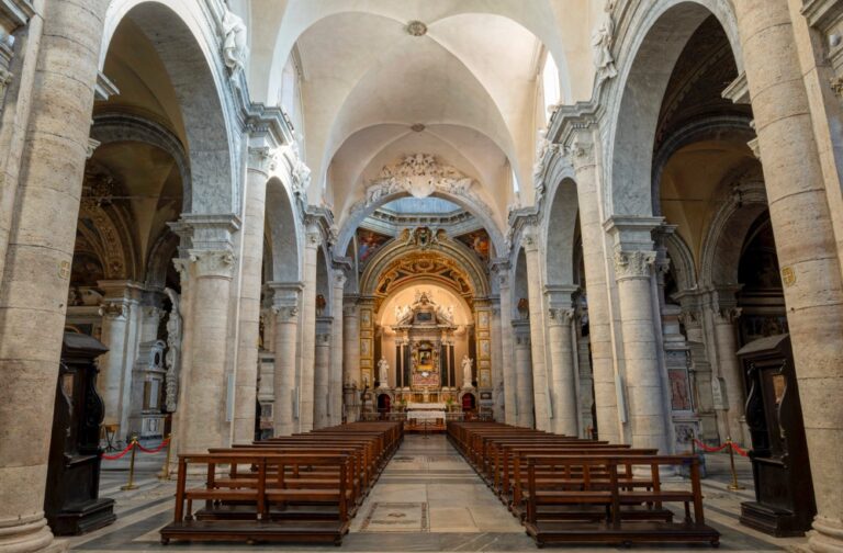 Santa Maria del Popolo, Navata centrale