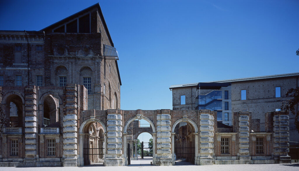 Castello di Rivoli, veduta esterna. Courtesy Castello di Rivoli Museo d’Arte Contemporanea, Rivoli-Torino. Foto Paolo Pellion