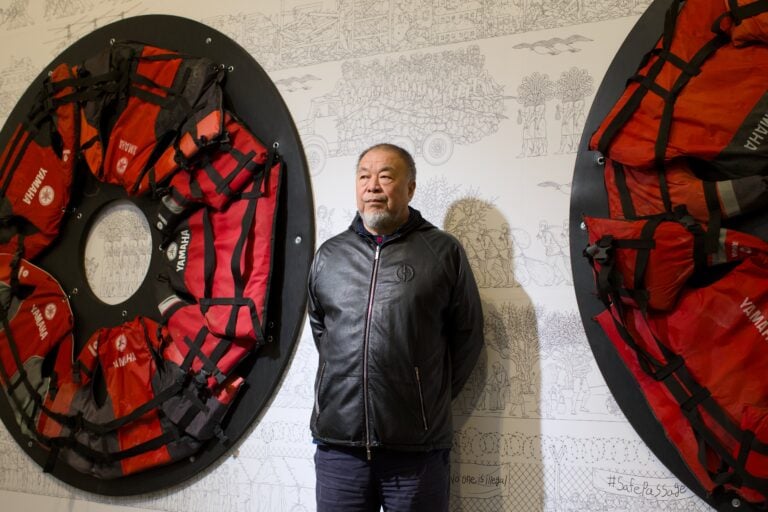 Ai Weiwei alla mostra al MUSAC, 2024. Courtesy of Ai Weiwei Studio. Foto Imagen MAS