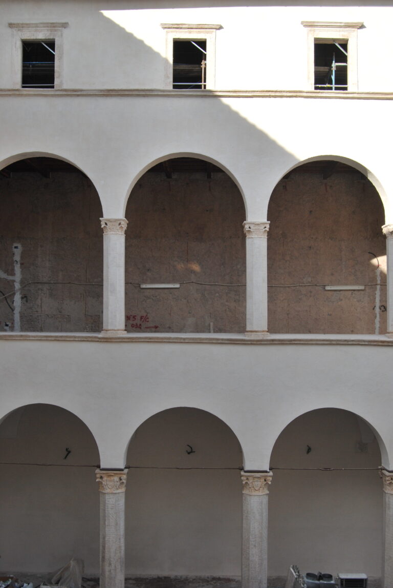 Il cantiere di restauro di Palazzo Nardini a Roma