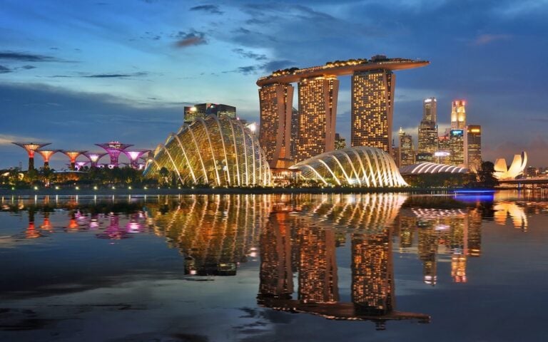 Il Marina Bay Sands Convention Center che ospita Art SG a Singapore. Courtesy Art SG