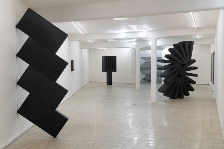 Jonathan Vivacqua, Oil Void, installation view at Contemporary Cluster, Roma, 2024