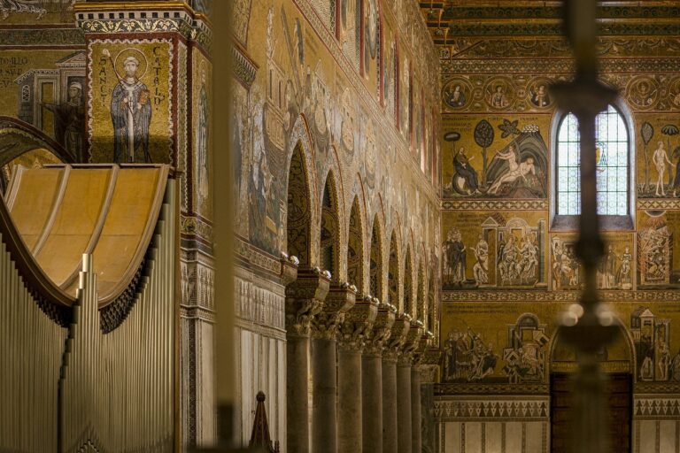 La nuova illuminazione del Duomo di Monreale. Photo Clorinda Scura