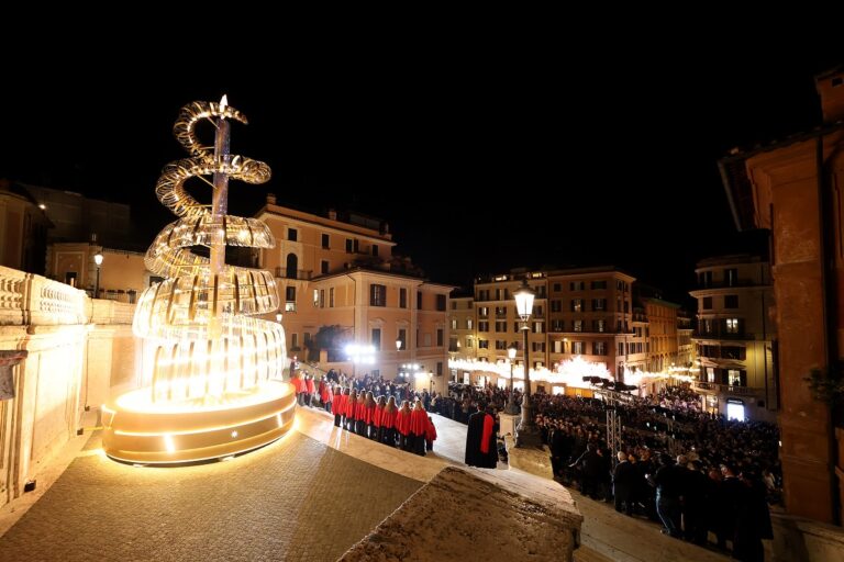 Le luminarie di Bulgari a Roma. Photo Daniele Venturelli