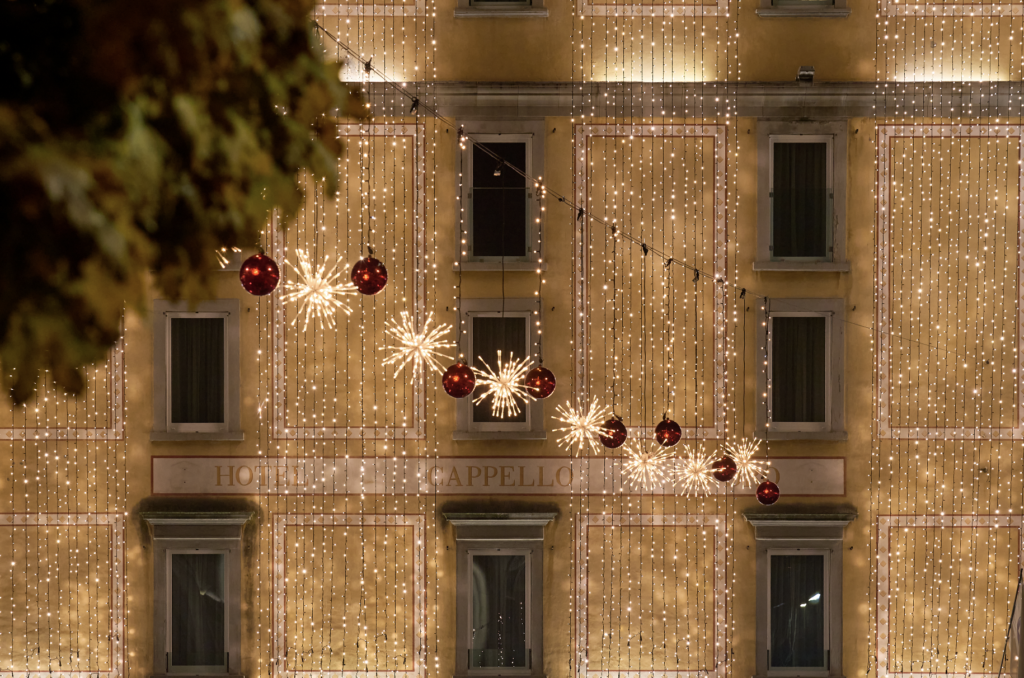 Christmas Design 2024. La mostra diffusa che porta arte e design nelle piazze di Bergamo