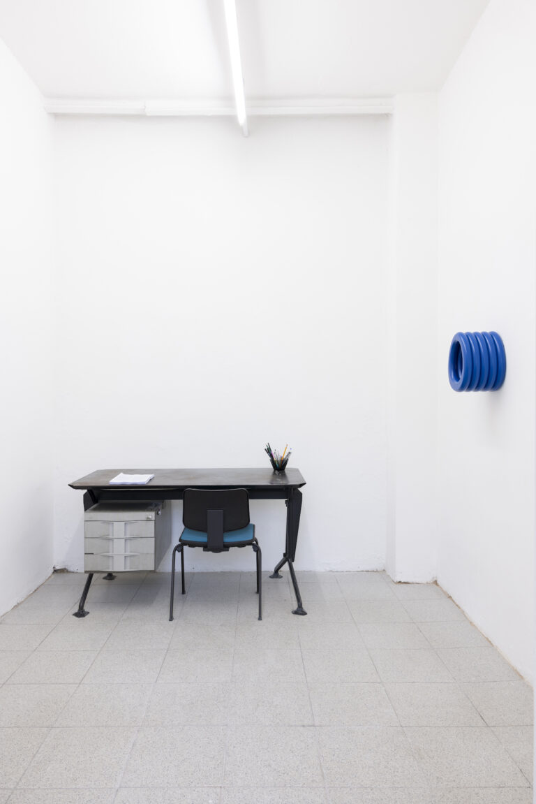 Alessandro Agudio, Conca Bullosa, Installation view at Fanta-MLN, Milano, 2024. Photo Roberto Marossi