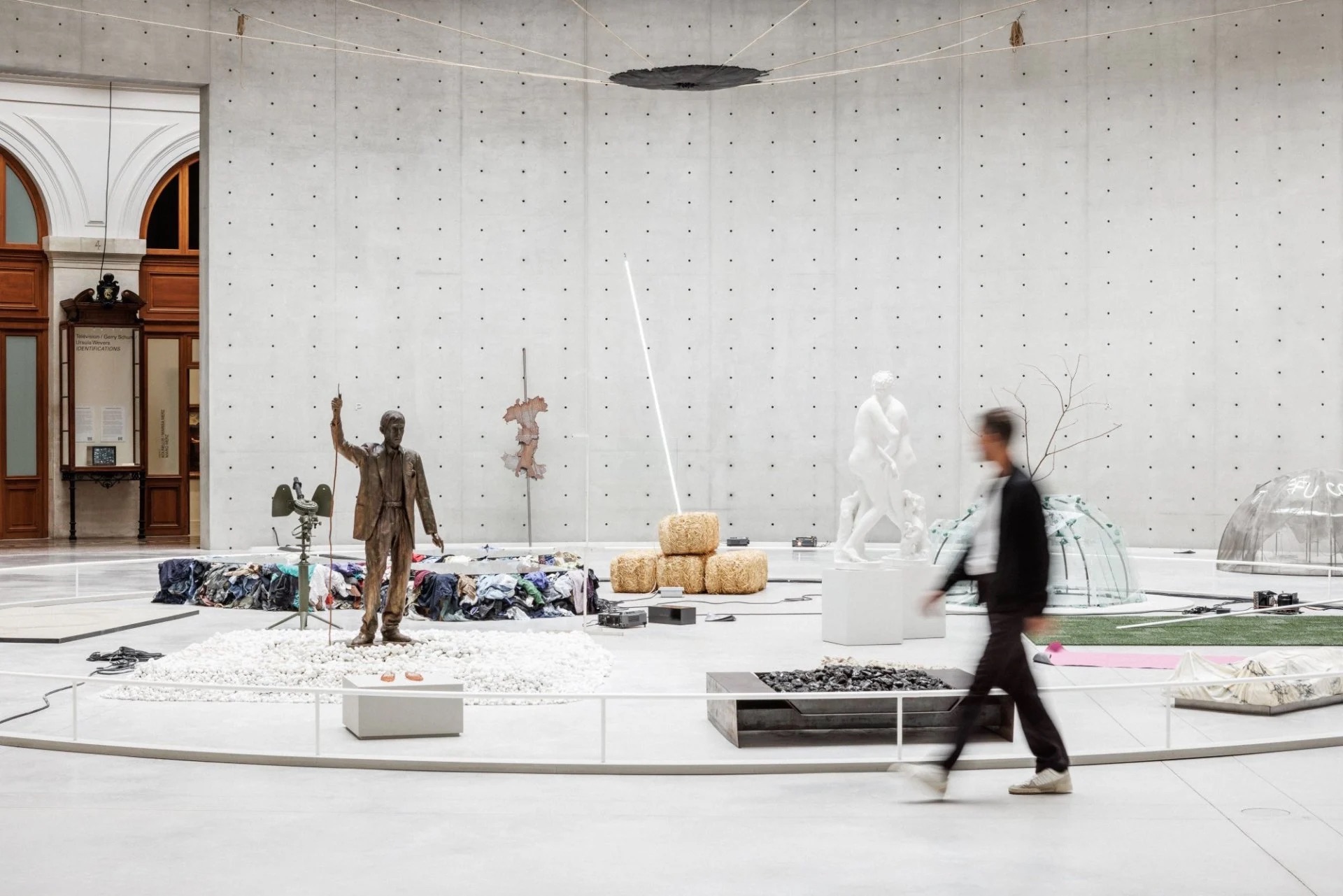 Arte Povera, installation view at Bourse de Commerce, Parigi, 2024