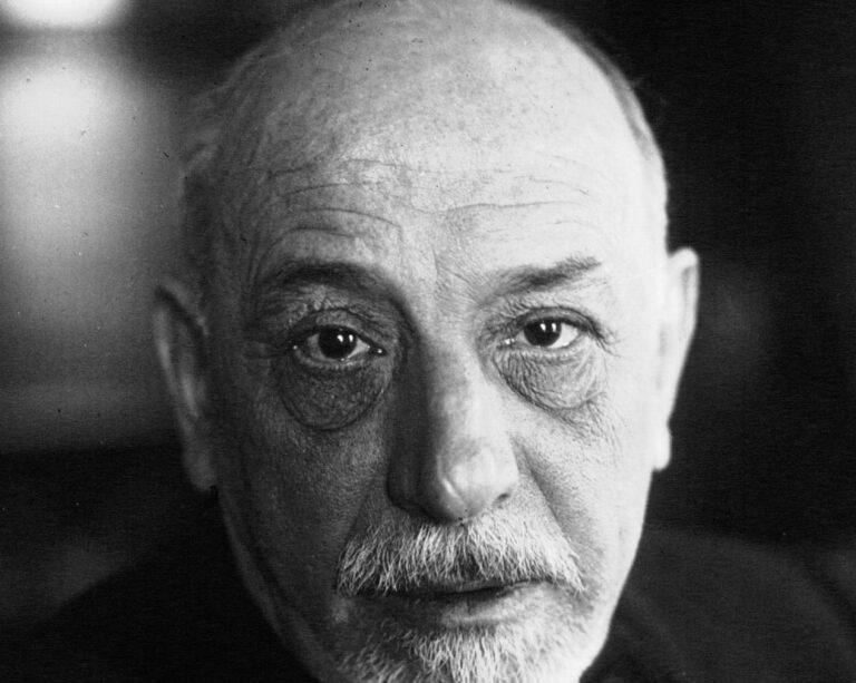 Luigi Pirandello. Photo By Agence de presse Meurisse - Bibliothèque nationale de France, Public Domain (dettaglio)