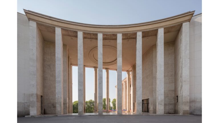 palais de tokyo parigi photo by florent michel 3 Moda e brutalismo: c’è un connubio tra estetica e avanguardia