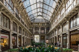 La storica libreria Luxemburg di Torino trasloca. Ora c’è anche la caffetteria di design