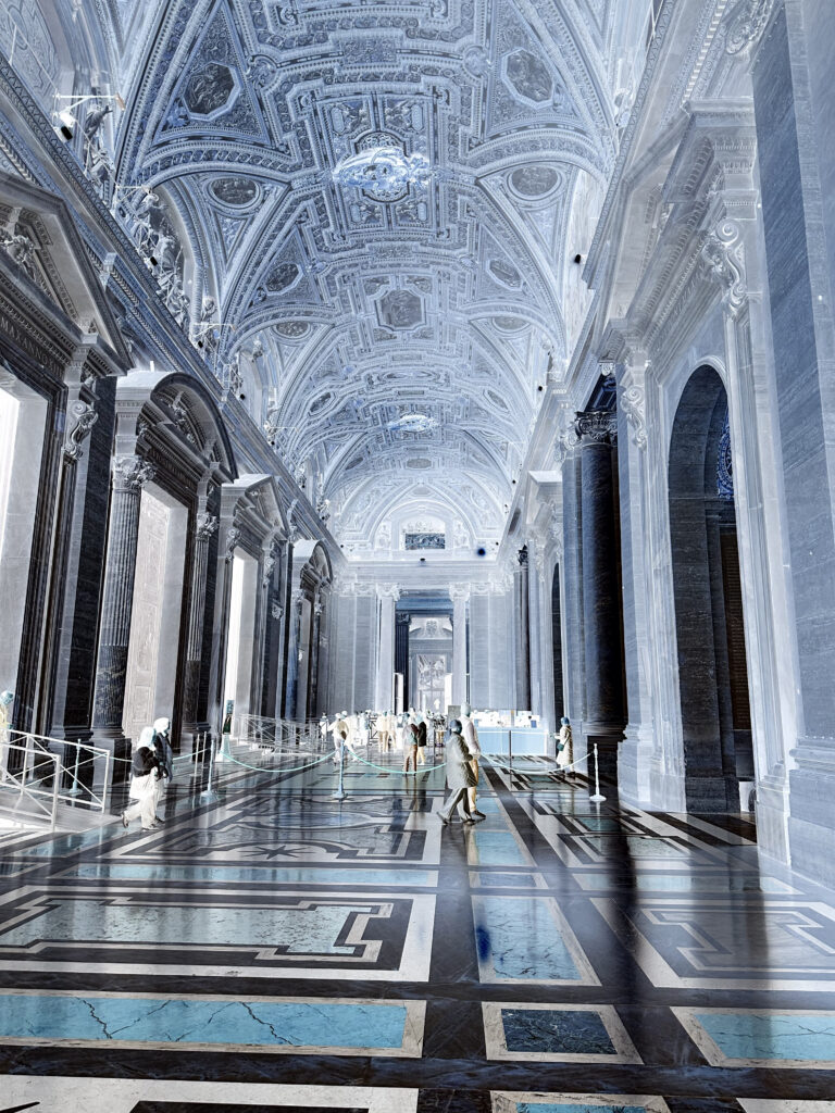 Bill Fontana, Gli echi muti di una grande scultura sonora 2025
Basilica di San Pietro, Roma   foto ©️Bill Fontana