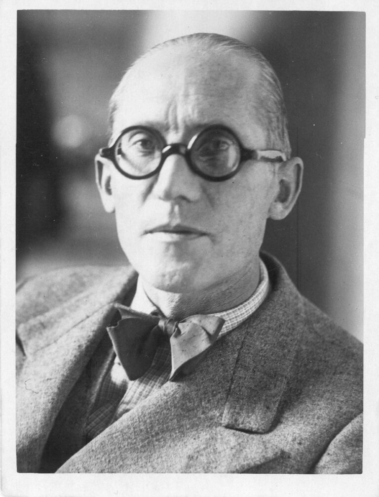 Le Corbusier, 1930s Photographer unknown © 2025 FLCProLitteris, Zurich (916x1200)