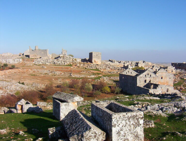 Sarjella, un insediamento bizantino, Idlib 2006. Photo Ghiath Rammo