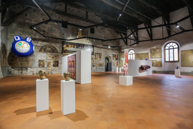 Il corpo insensato, 2018-19, installation view at Palazzo della Ragione, Bergamo. In the image artworks by Takashi Murakami, Gilbert & George, Vanessa Beecroft, Anish Kapoor. Courtesy The Blank Contemporary Art. Foto Paolo Biava