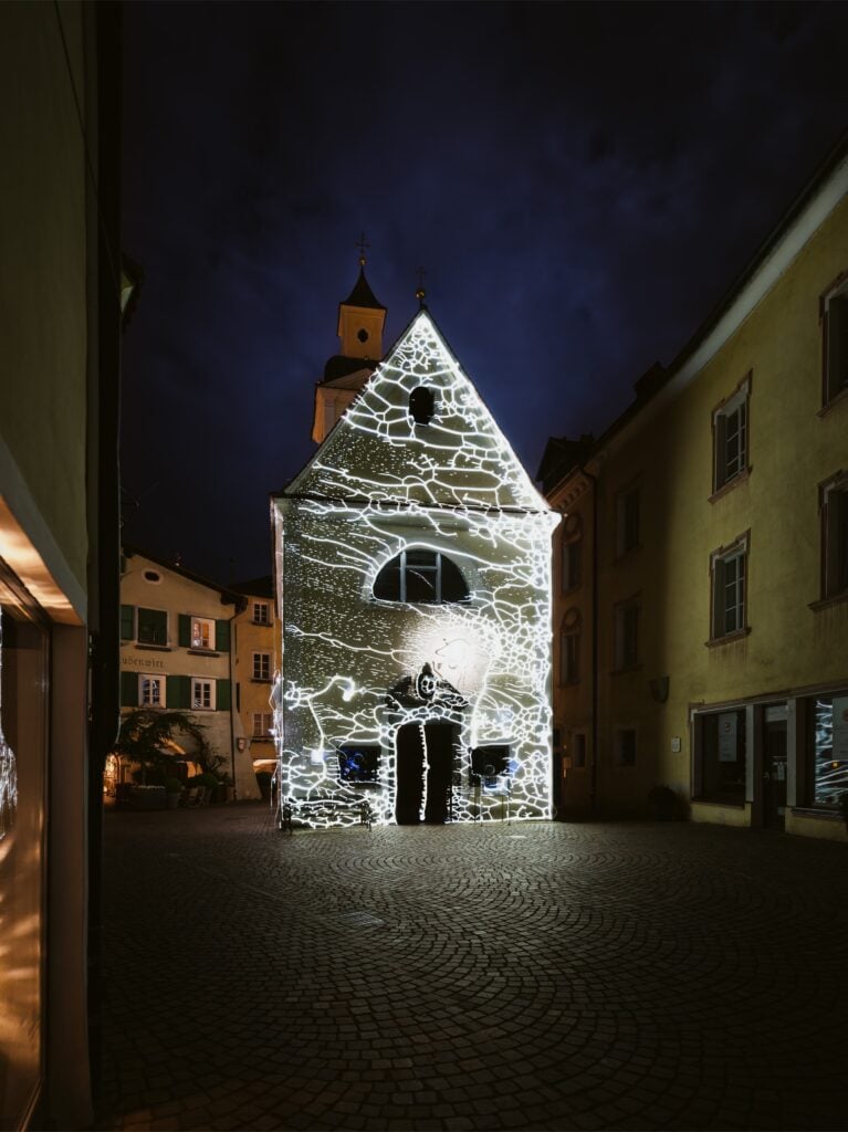 Physarum by Raum Zeit Piraten Erhardkirche(c) Brixen Tourismus Matthias Gasser