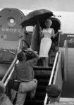 Eve Arnold, USA, Illinois, Bement, US actress Marilyn MONROE upon arrival at the Champaign airport, 1955