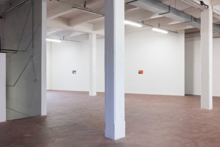 Altoon Sultan, Painitings, installation view at ZERO..., Milano, 2025. Photo Roberto Marossi