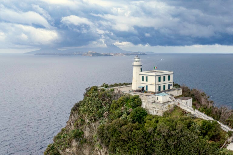 Bacoli (NA), Faro di Capo Miseno. Foto Giovanni Formosa (C) FAI