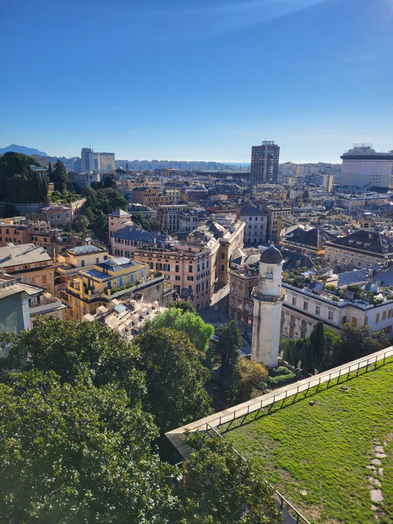 Genova dalla Spianata di Castelletto. Photo Livia Montagnoli