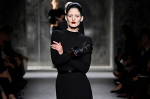 Il mese della moda chiude con la Paris Fashion Week: tutto il meglio della stagione autunno inverno 2025/26