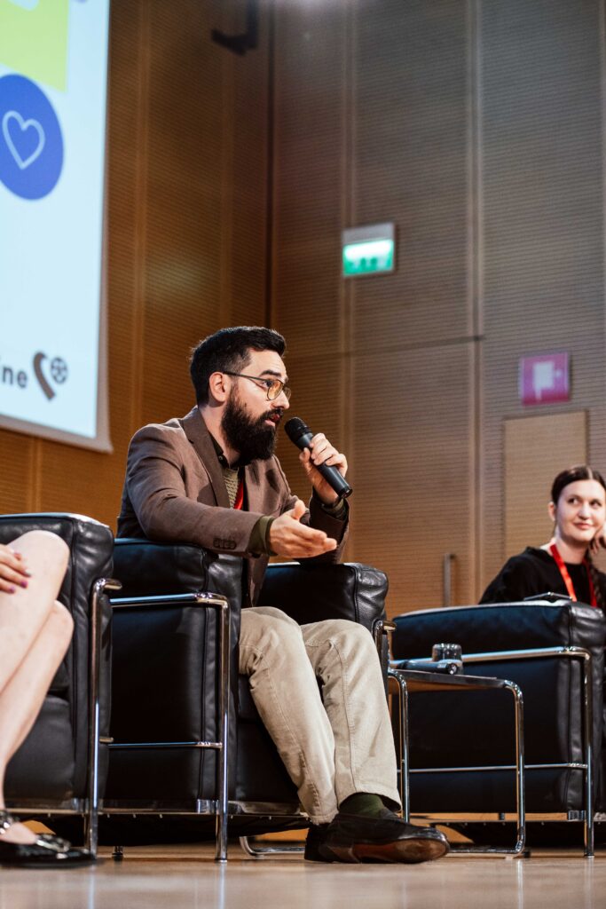 Educa Immagine a Rovereto, Leopoldo Romanelli con Clara Mazzoleni al talk 