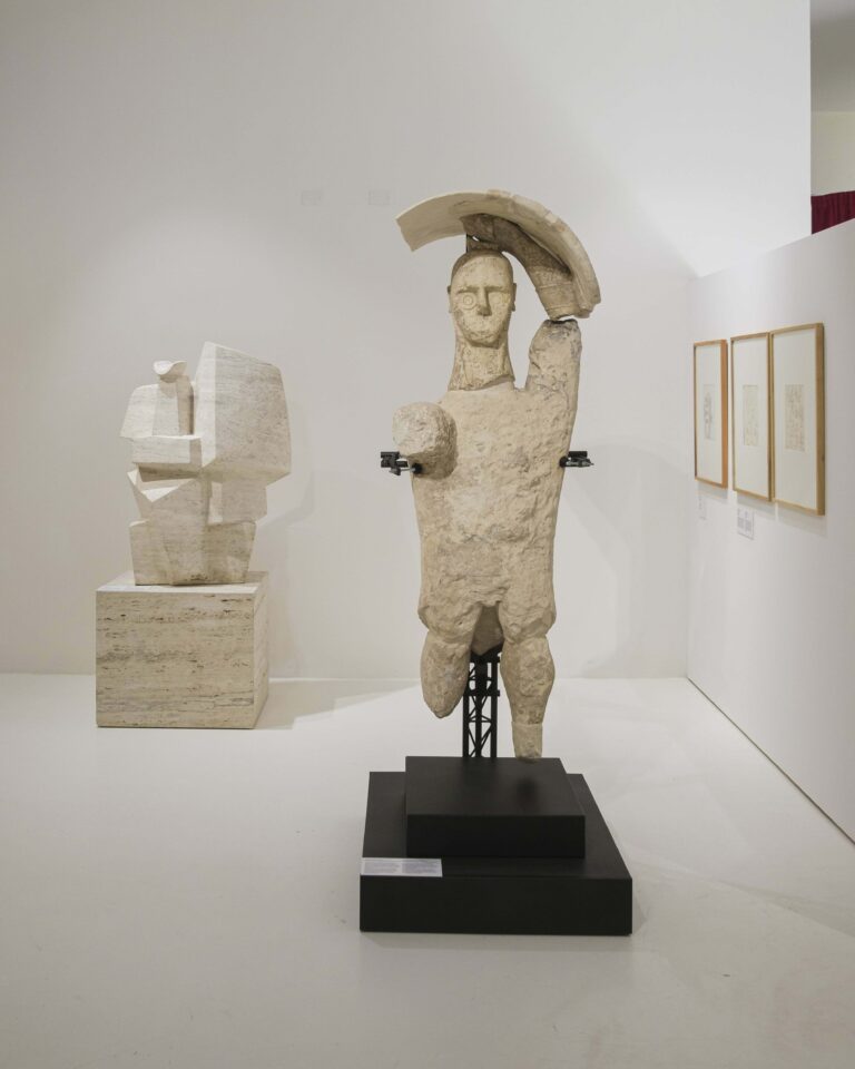Sulle spalle dei Giganti, Installation view Museo Civico G.Marongiu Cabras. Photo Andrea Mignogna