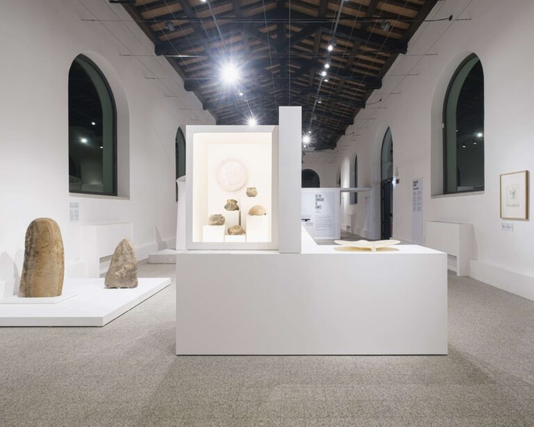 Sulle spalle dei Giganti, Installation view Museo Nivola Orani. Photo Andrea Mignogna